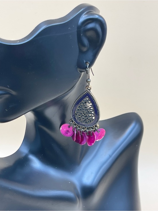 Jewelry - Vintage Boho Filigree Teardrop Chandelier Earrings